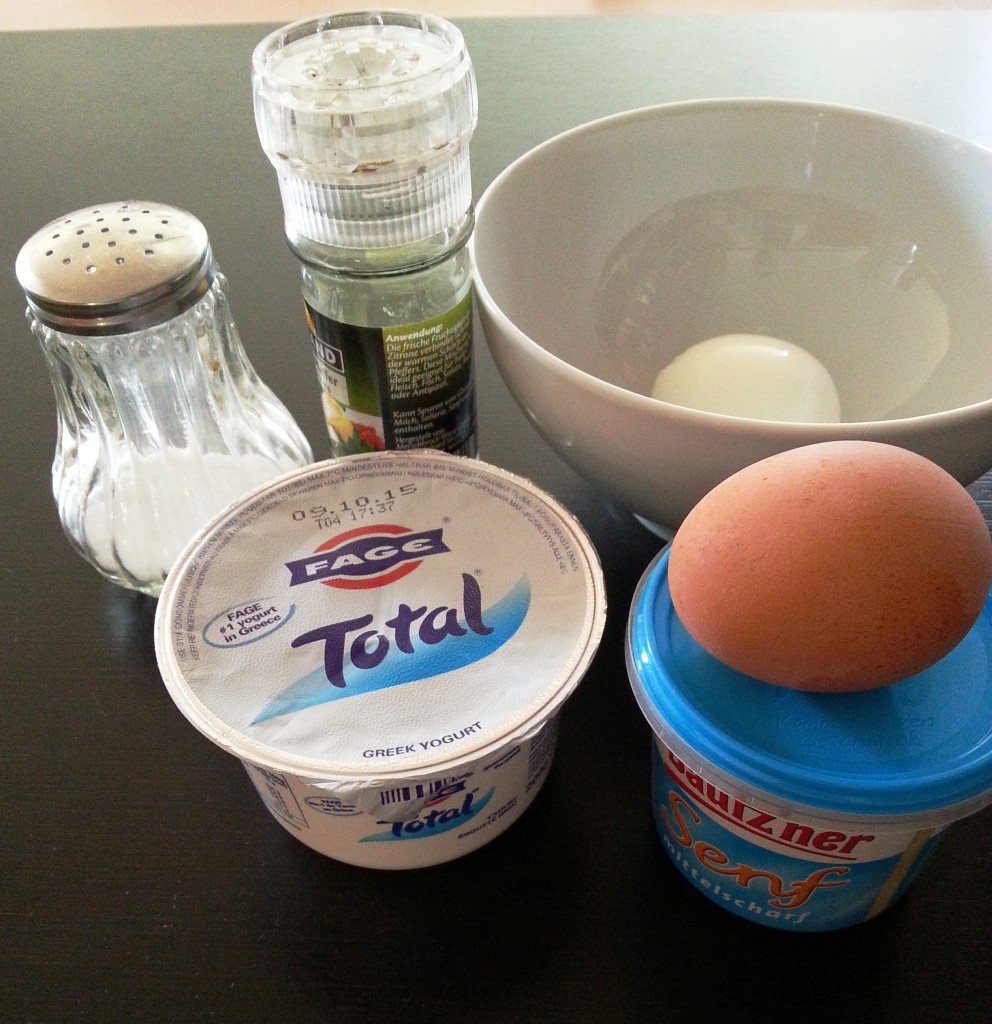 Brotaufstrich mit Ei