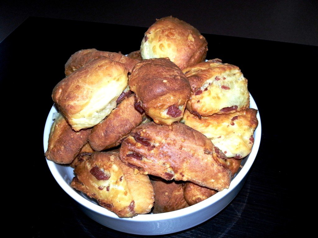 Pizzabrötchen aus Quark Öl Teig