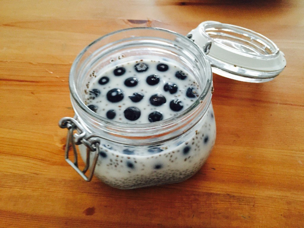 Chia Pudding mit Heidelbeeren