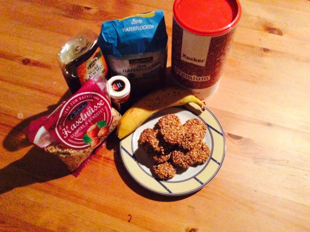 Gesunde Fitness-Kekse mit Haselnüssen und Zimt