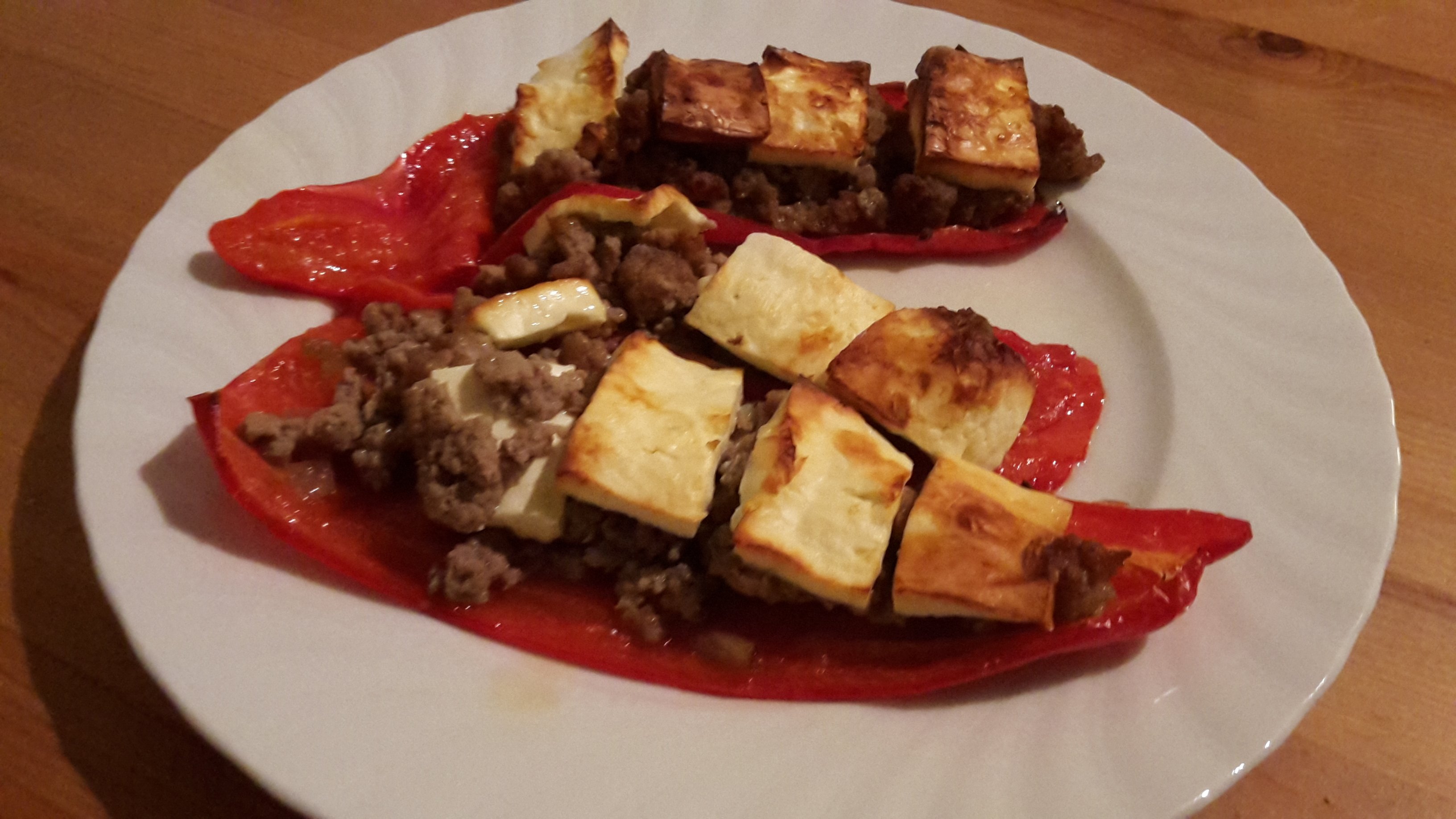 Spitzpaprika mit Putenhack
