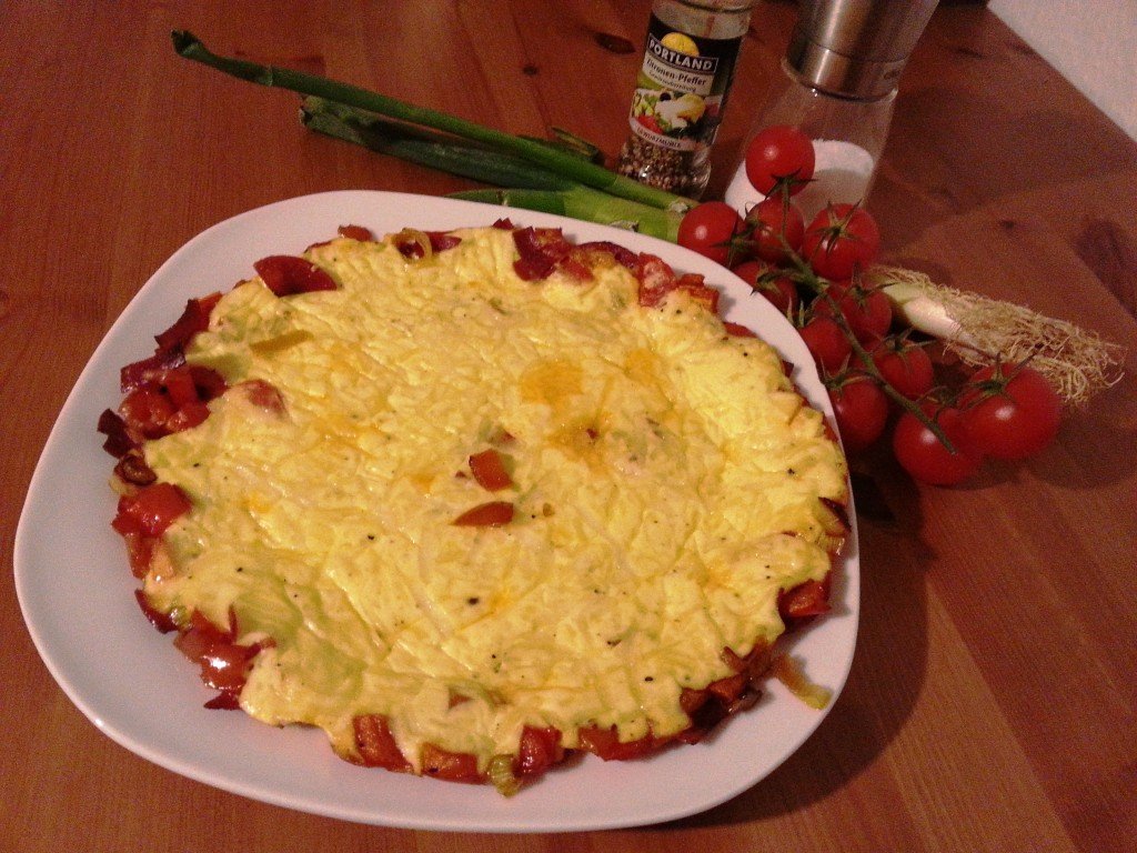 Pfannenauflauf mit Putensalami und Gemüse