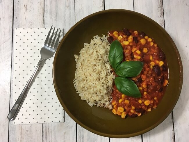 Gesundes Vegetarisches Chili mit Naturreis - Fitness Rezept