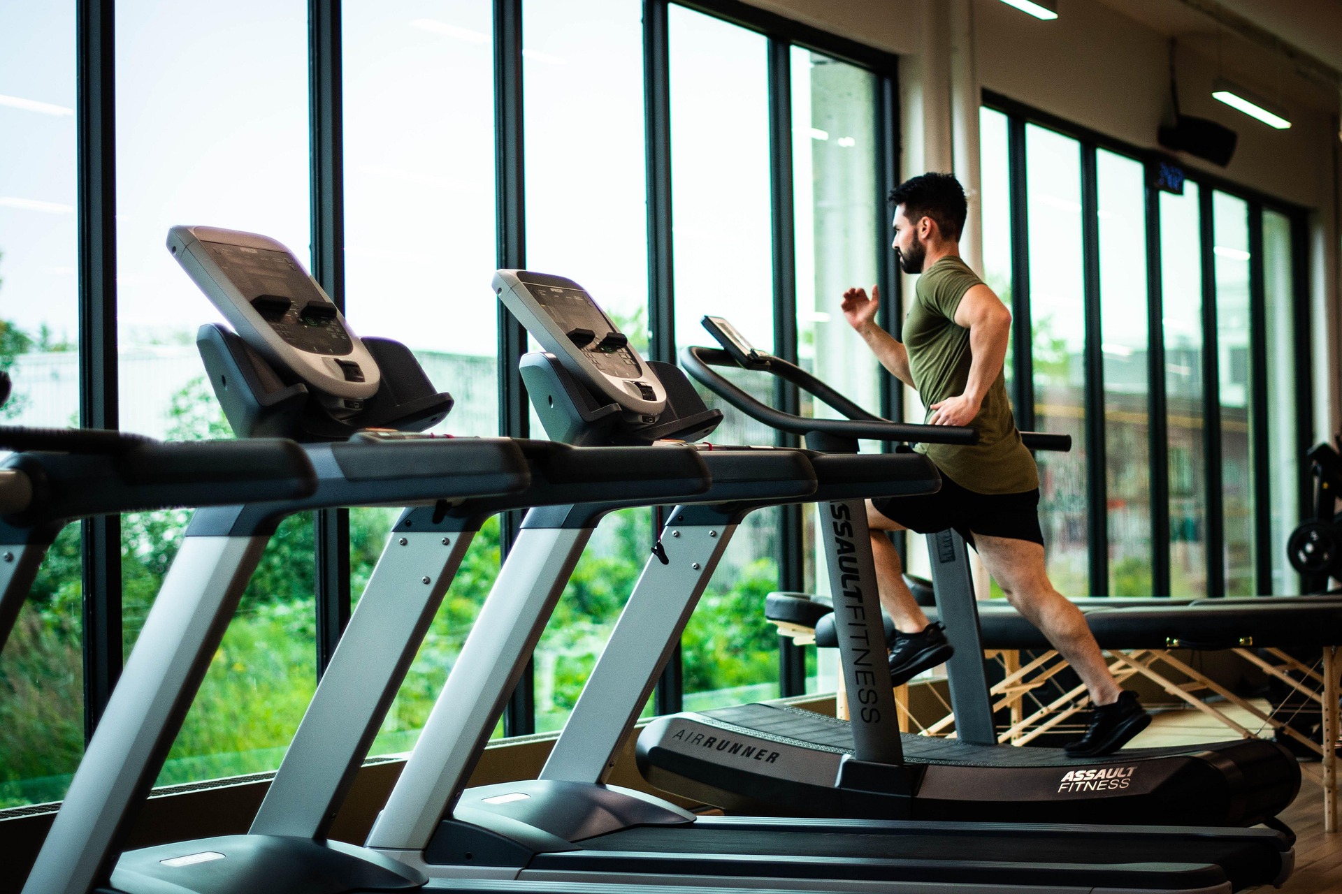 Cardiogeräte im Vergleich: Diese Trainingsformen fördern das Herz-Kreislauf-Fitness am effektivsten